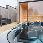 14 Person In Glesborg-by Traum Glesborg