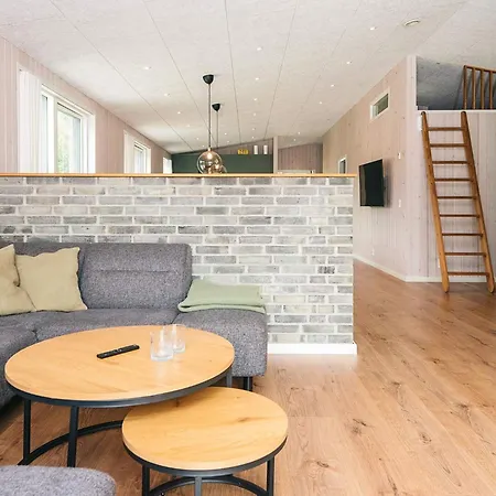 14 Person In Glesborg-by Traum Glesborg